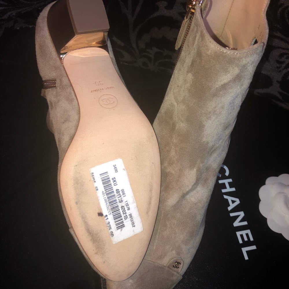 Chanel heel booties suede size 36 - Picture 3 of 5